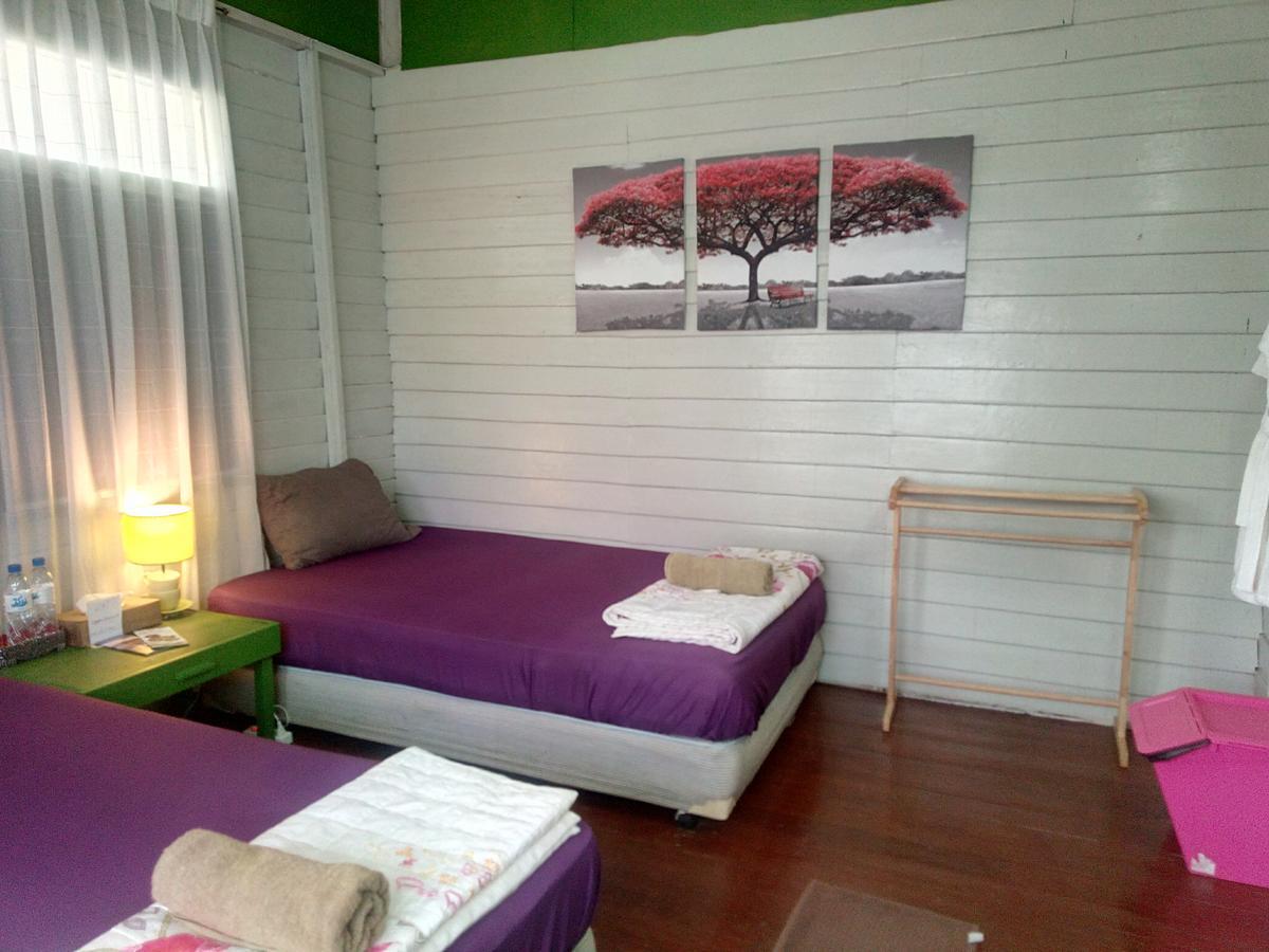Baan Klang Soi Hotell Prachuap Khiri Khan Exteriör bild